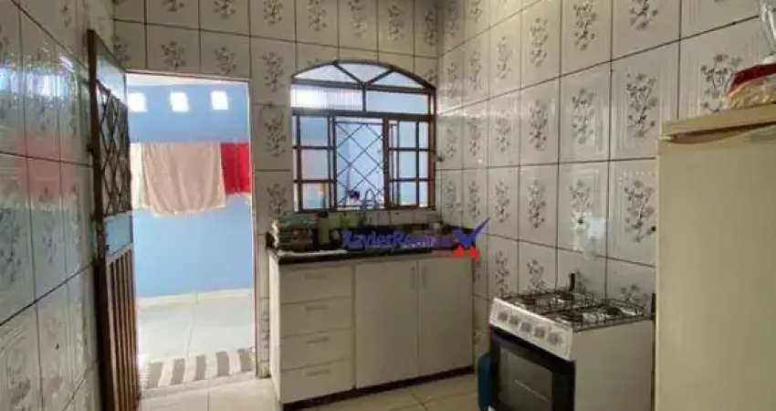 Casa com 2 dormitórios à venda, 45 m² por R$ 250.000,00 - Jardim Das Alterosas - 1ª Seção - Betim/MG