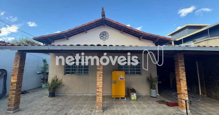 Casa com 3 quartos para alugar na Santa Branca, Belo Horizonte 