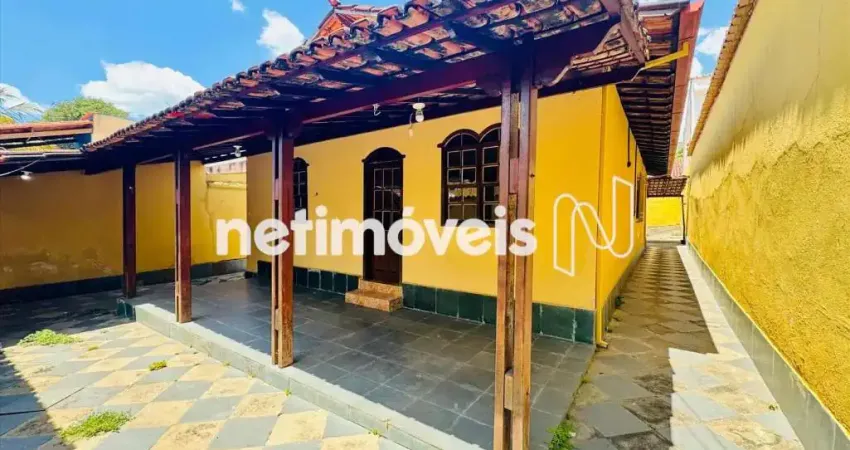 Casa com 3 quartos para alugar na Rua Vieira de Campos, Planalto, Belo Horizonte