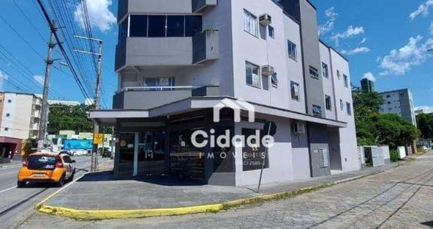 Apartamento com 1 suíte com closet + 2 dormitórios à venda, 181 m² por R$ 750.000 - Czerniewicz - Jaraguá do Sul/SC