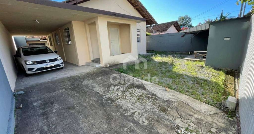 Casa com 3 dormitórios para alugar, 225 m² por R$ 3.800,00/mês - Centro - Jaraguá do Sul/SC