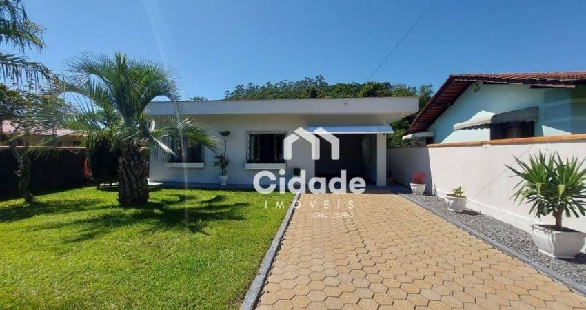 Casa com 4 dormitórios, 125 m² - venda por R$ 650.000,00 ou aluguel por R$ 2.500,00/mês - Nereu Ramos - Jaraguá do Sul/SC