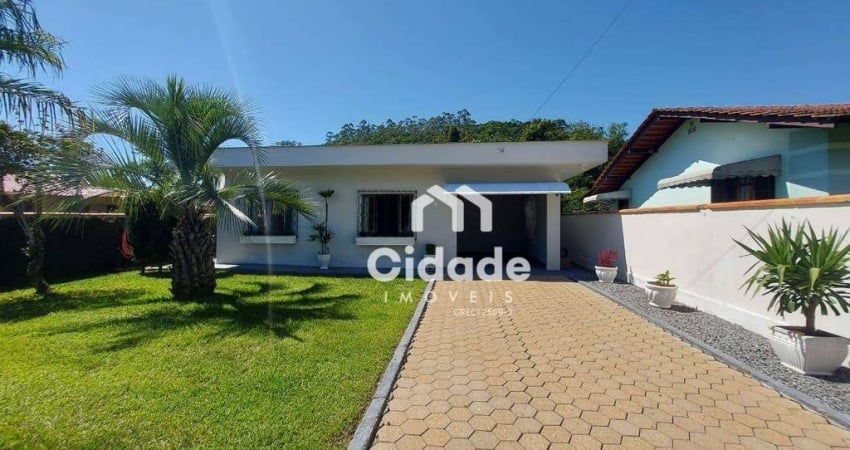 Casa com 4 dormitórios, 125 m² - venda por R$ 650.000,00 ou aluguel por R$ 2.500,00/mês - Nereu Ramos - Jaraguá do Sul/SC