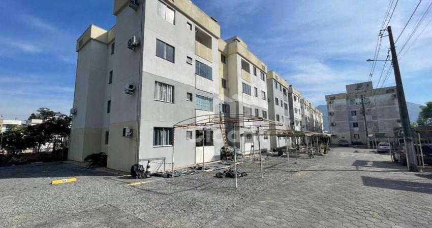 Apartamento com 2 dormitórios para alugar, 50 m² por R$ 1.675,00/mês - Ilha da Figueira - Jaraguá do Sul/SC