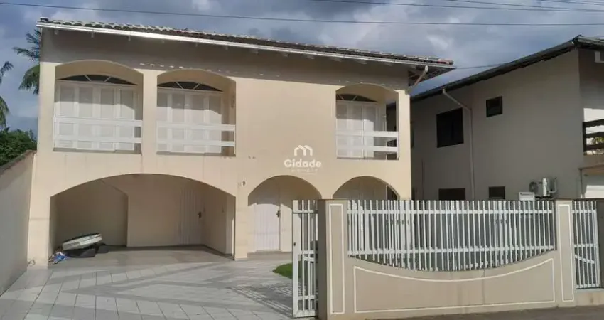 Casa com 4 quartos à venda na Conrad Riegel, 109, Centro, Jaraguá do Sul