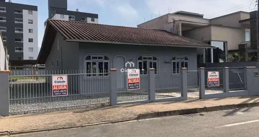 Casa com 3 quartos para alugar na Camilo Andreata, 326, Barra do Rio Cerro, Jaraguá do Sul