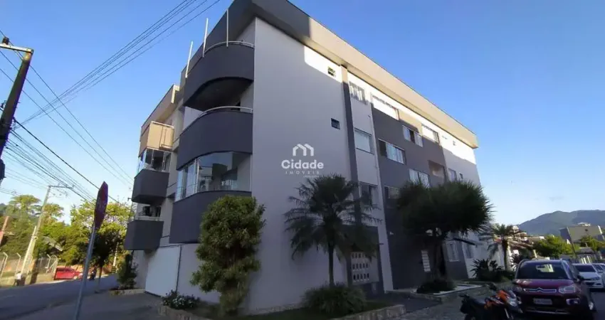 Apartamento com 3 quartos para alugar na Rua Roberto Ziemann, 663, Czerniewicz, Jaraguá do Sul