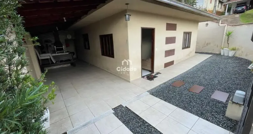 Casa com 2 quartos para alugar na Esmeraldina Junkes Klein, 21, Vila Lenzi, Jaraguá do Sul