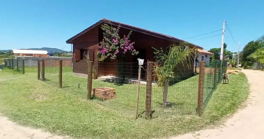 Casa para Venda em Garopaba, Encatada, 3 dormitórios, 2 banheiros, 1 vaga