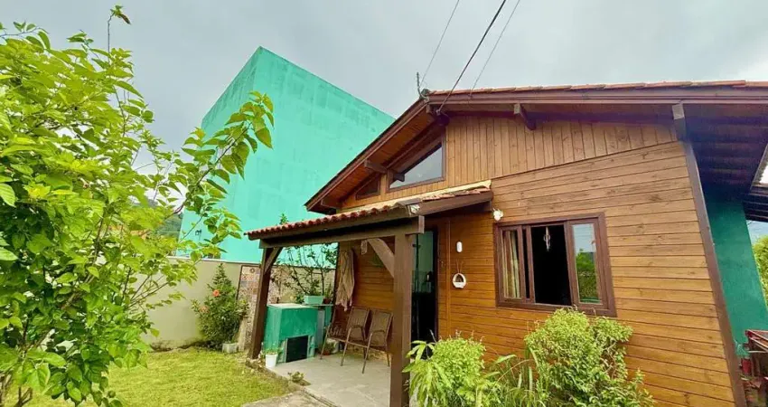 Casa para Venda em Garopaba, Encatada, 2 dormitórios, 1 banheiro, 4 vagas