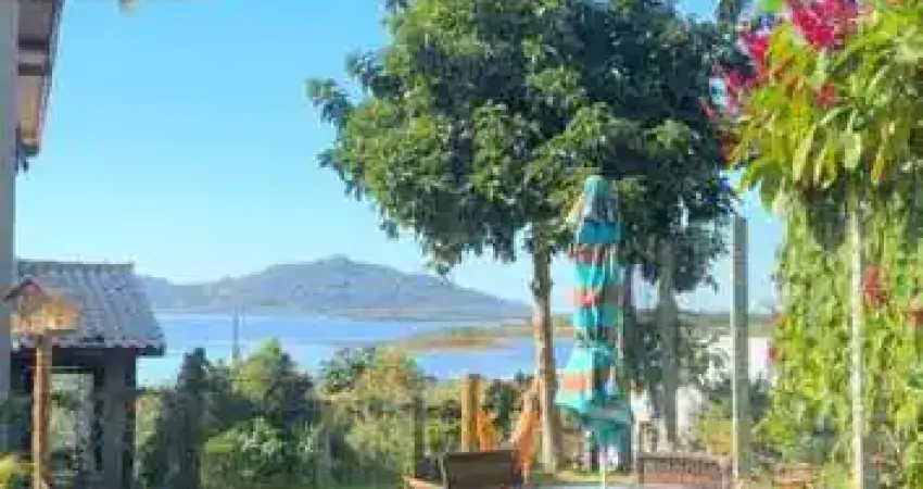 Casa para Venda em Garopaba, Encatada, 2 dormitórios, 1 banheiro, 1 vaga