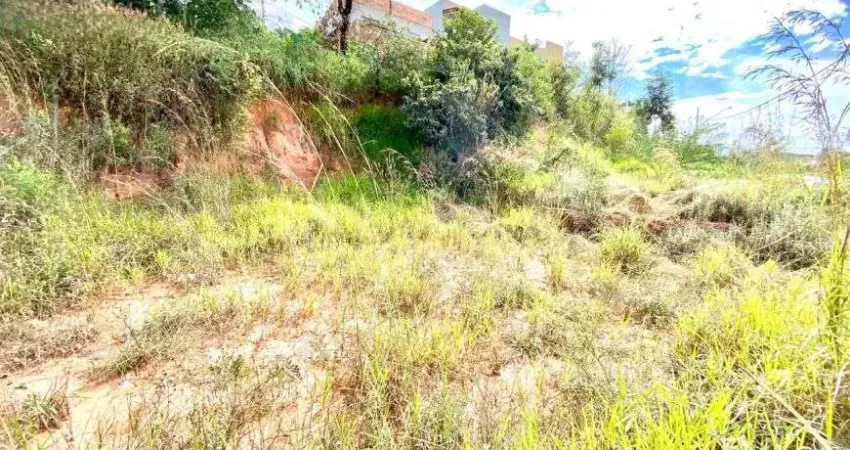 Imóvel para venda tem 200 metros quadrados em Monte Verde - Betim - MG