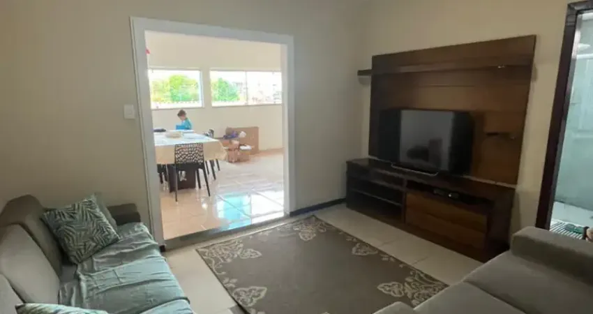 Casa com 3 quartos para alugar na Rua Maracá, 1, Santa Lúcia, Betim