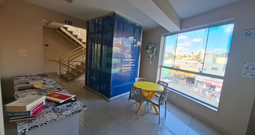 Prédio com 10 salas para alugar na Avenida Juiz Marco Túlio Isaac, Centro, Betim