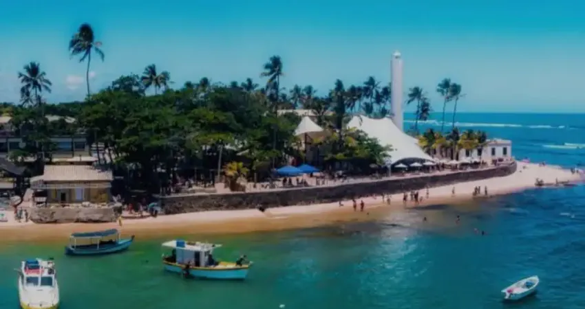 vendo Lotes de 676,50 e 1014m2 em frente ao mar em Praia do Forte