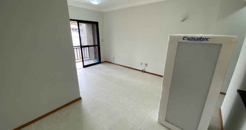 Apartamento no Bairro de Nazaré Com 03 Quartos e 02 Vagas