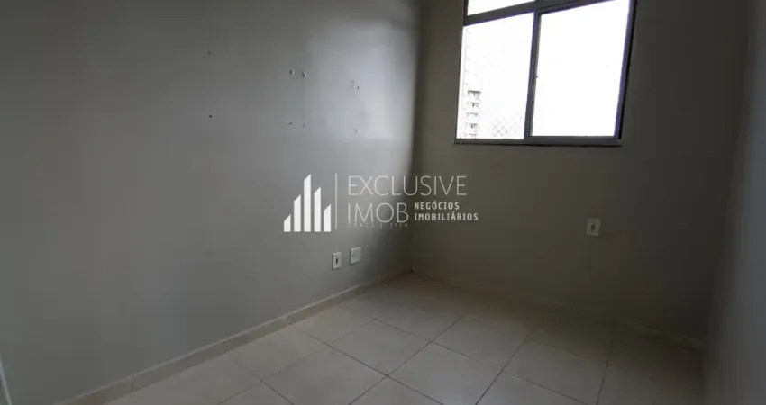 Alugo apartamento no condomínio ville laguna - 03 quartos - nascente - excelente localização