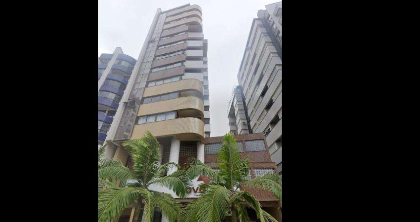 Casa comercial à venda na Av. silva jardim, 320, Centro, Torres
