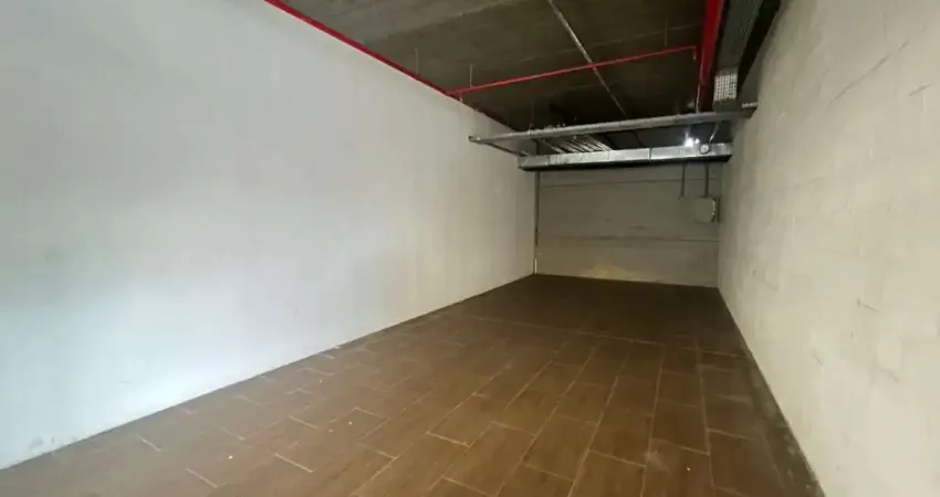 Ponto comercial para alugar na Avenida Eduardo Prado, 415, Cavalhada, Porto Alegre
