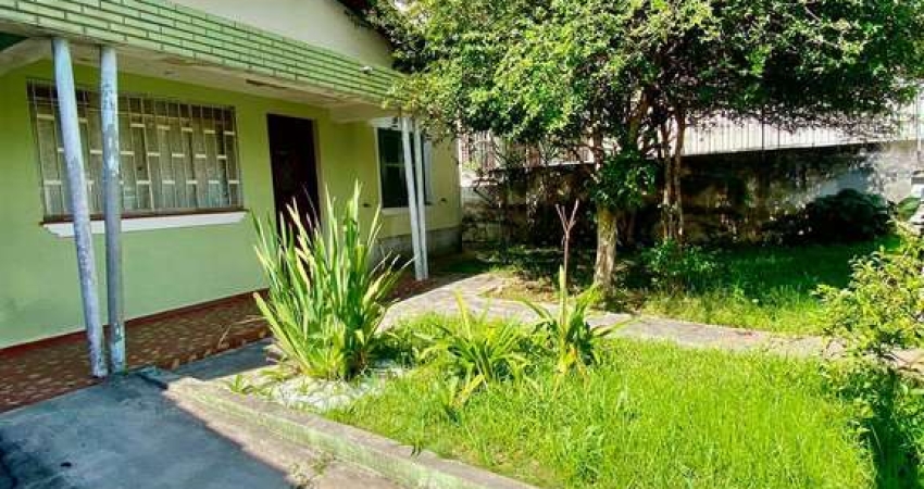 CASA Á VENDA NA VILA GALVÃO - 2 MINUTOS CAMINHANDO DO LAGO DOS PATOS