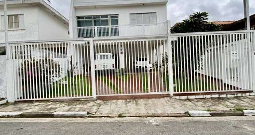 LINDA CASA NA VILA CAMARGO ENTRE A UNIMED E O SQUARE