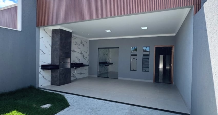 LINDA CASA A VENDA EM PETROLINA