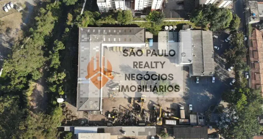 Complexo comercial/industrial 7.600m² - galpões, oficina, escritórios, pátio asfaltado e localização estratégica.