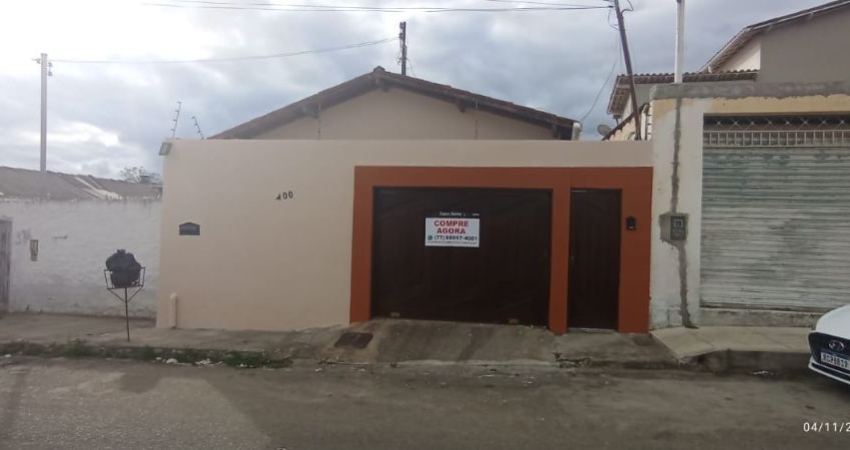 Casa com 4 quartos à venda na Rua Primeiro de Maio, Alto Maron, Vitória da Conquista