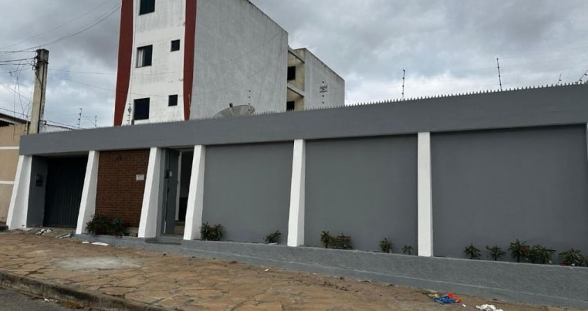 Casa com 3 quartos à venda na Rua José Bonifácio, Alto Maron, Vitória da Conquista
