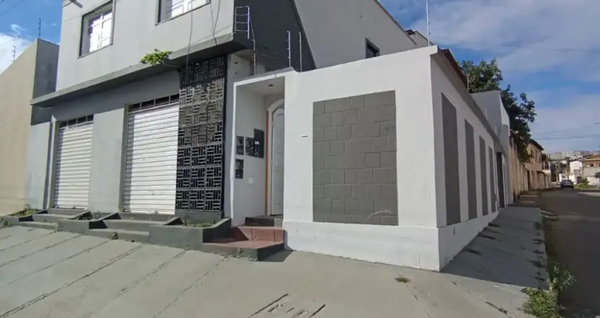 Casa com 3 quartos à venda na Avenida Franklin Ferraz, Candeias, Vitória da Conquista