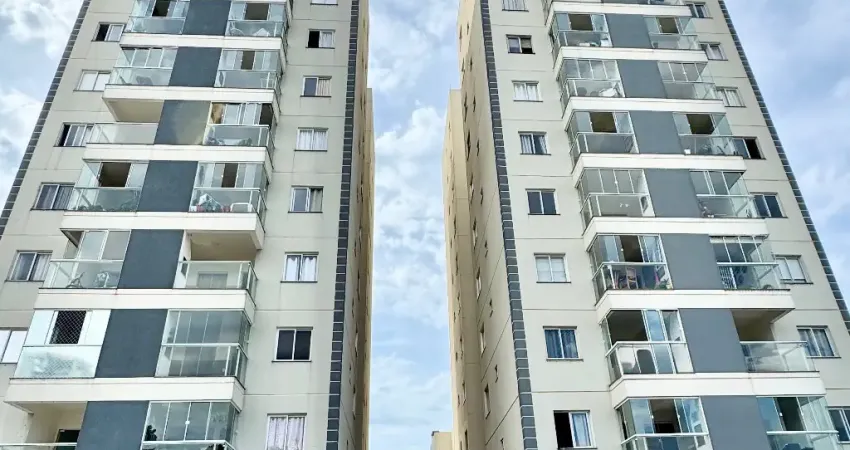Apartamento à venda no Cancelli com Sacada e Churrasqueira