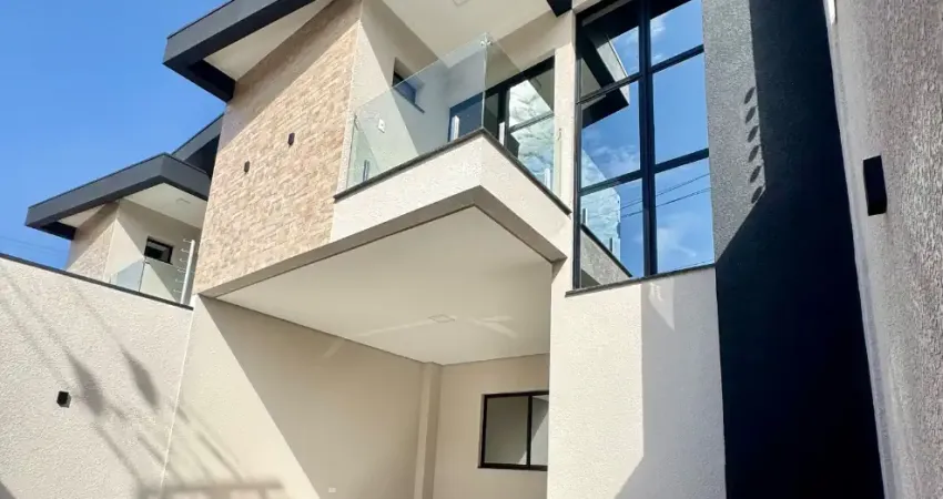 Sobrado alto padrão no universitário, 3 suítes, 165m², 4 vagas e piscina.