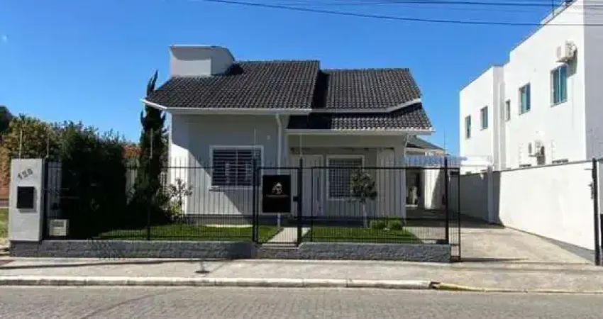 Casa para Venda em Tijucas, MATA ATLÂNTICA, 3 dormitórios, 1 suíte