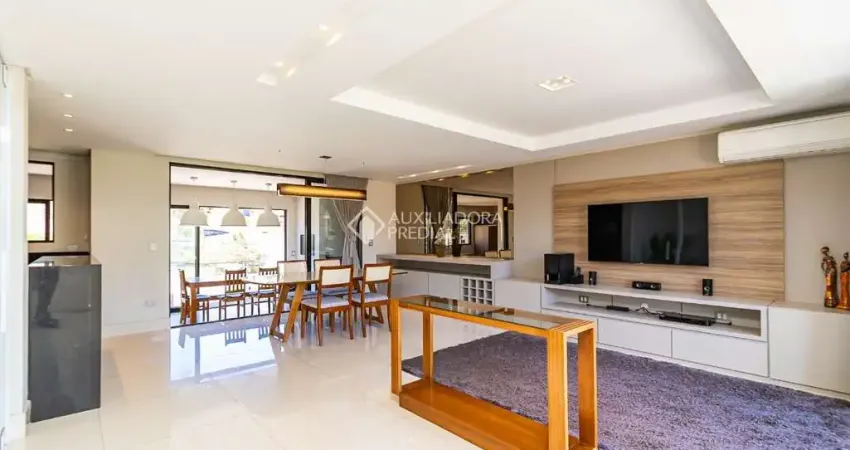 Casa em condomínio fechado com 3 quartos à venda na Rua Ângelo Bresegnello, 422, Bairro Alto, Curitiba