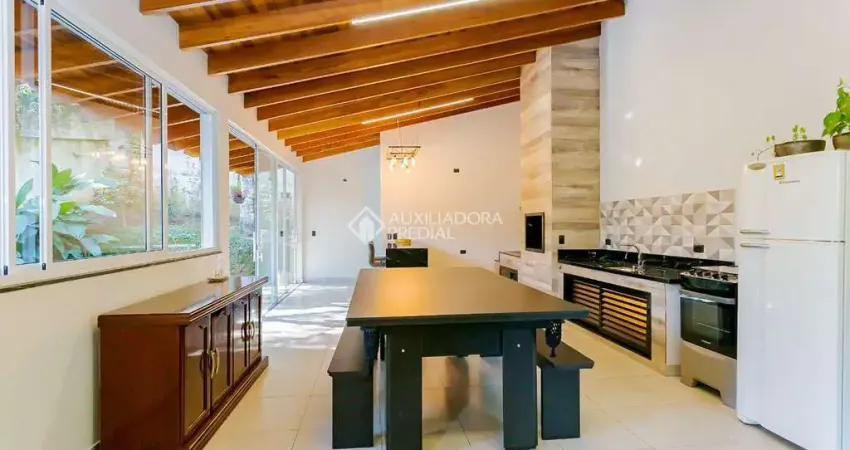 Casa em condomínio fechado com 3 quartos à venda na Rua Alípio Teixeira de Moraes, 179, Barreirinha, Curitiba