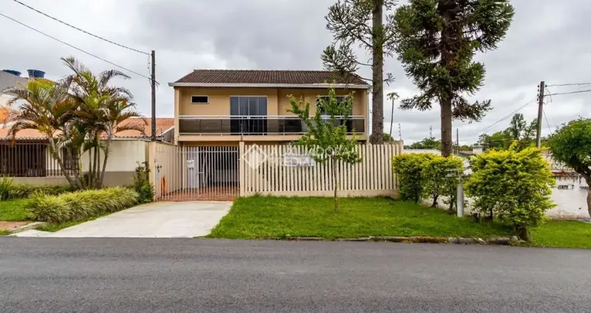 Casa com 5 quartos à venda na Rua Gastão Luiz Cruls, 2465, Bairro Alto, Curitiba