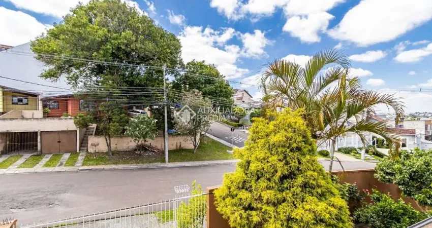 Casa com 4 quartos à venda na Rua Hermógenes de Oliveira, 198, Guabirotuba, Curitiba