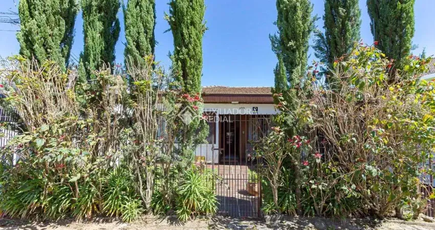 Casa com 6 quartos à venda na Doutor Romualdo A. Baraúna, 190, Campina do Siqueira, Curitiba