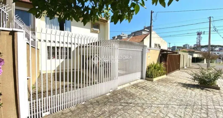 Casa com 3 quartos à venda na Rua São Joaquim, 240, Jardim Botânico, Curitiba