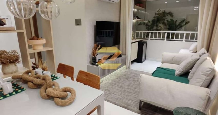 Apartamento Campo Grande, 2 qts, varanda, Em frente à estação de trem Supervia
