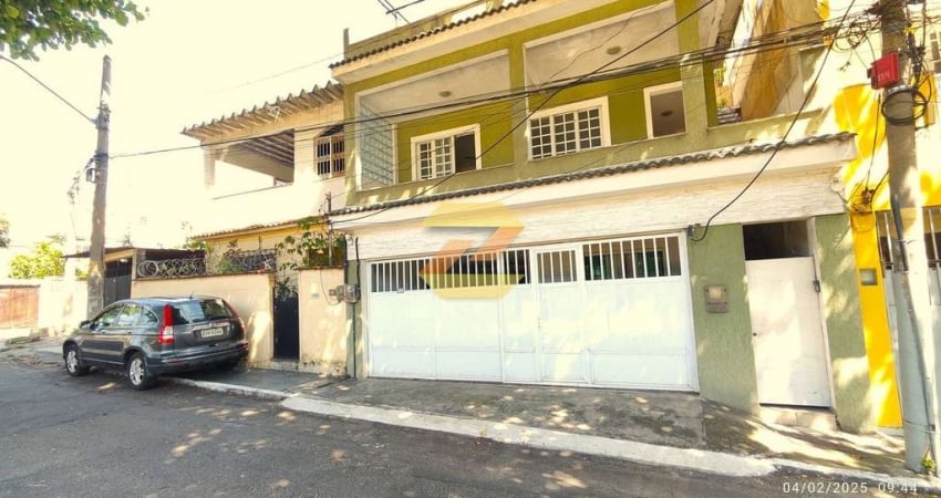 Casas térreo e 2º andar com terraço - Mal Fontenelle, Mallet, Frente à Praça