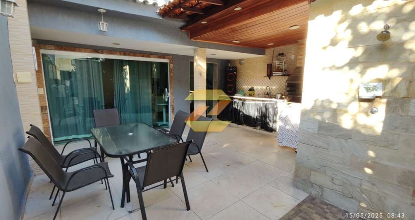 Duas Casas Térreo e Duplex - Estrada Realengo - Padre Miguel