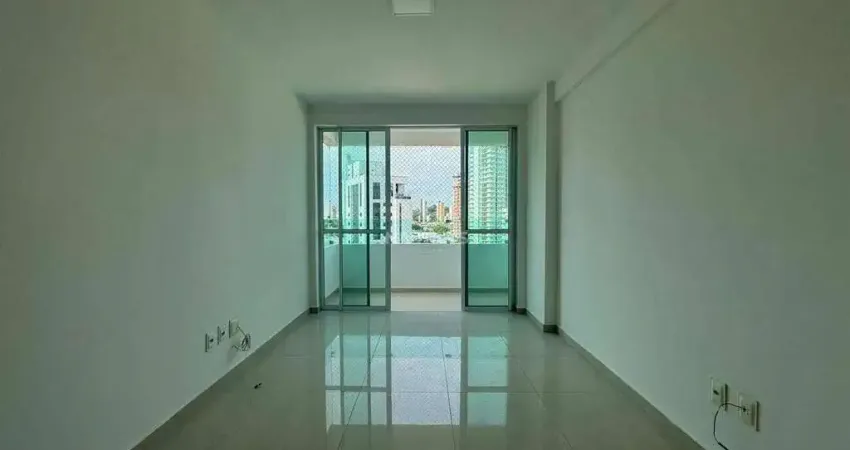 Apartamento para locação com 3/4 sendo 1 suíte e 2 vagas de garagem.