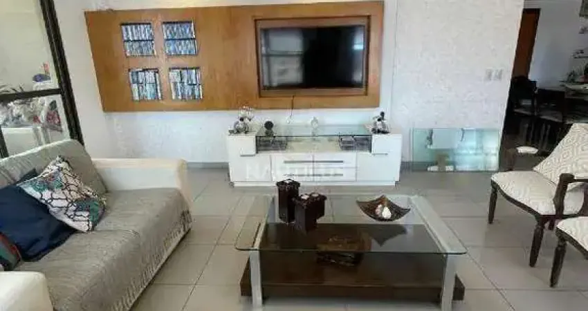 Apartamento 3/4 sendo 1 suíte master com closet e 2 vagas de garagem.