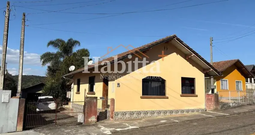 Casa para Venda em Campo Alegre, Centro, 3 dormitórios, 1 banheiro, 1 vaga