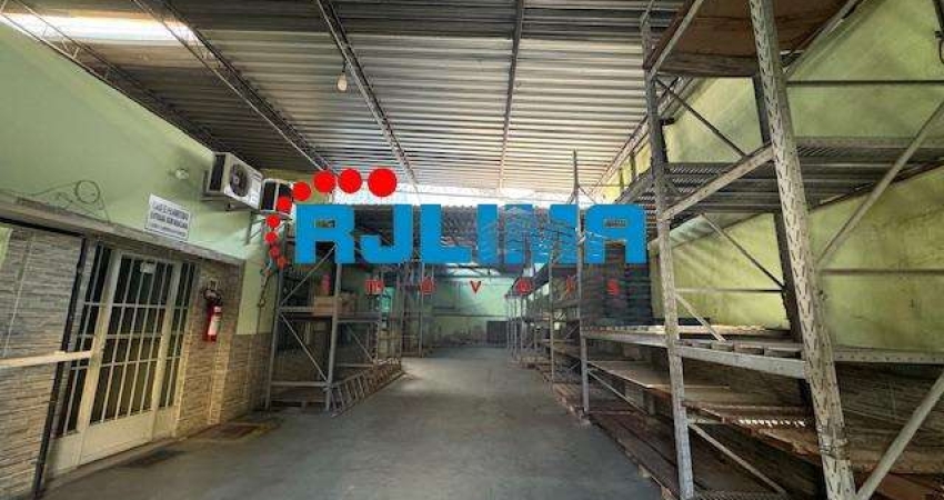 Galpão para Locação em Duque de Caxias, JARDIM 25 DE AGOSTO, 3 banheiros, 6 vagas