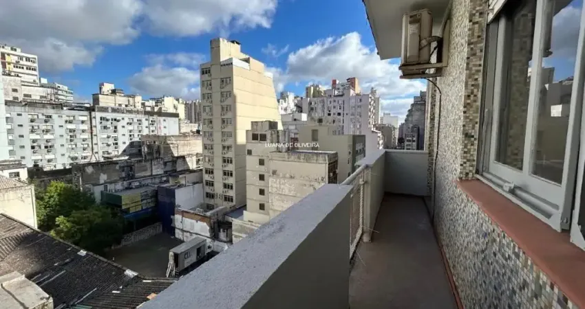 Apartamento 3 dormitórios no Centro Histórico na Riachuelo.