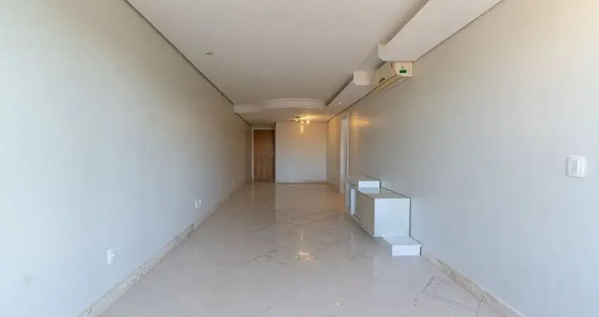 Apartamento no Petrópolis 3 dormitórios com 1 suíte vaga dupla de garagem na Ferreira Viana.