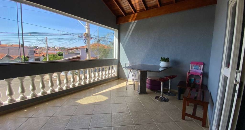 CASA A VENDA/ 3 QUARTOS SENDO 1 SUITE/ VARANDA/ 2 VAGAS/ NAZARETH 2 / PIRACICABA