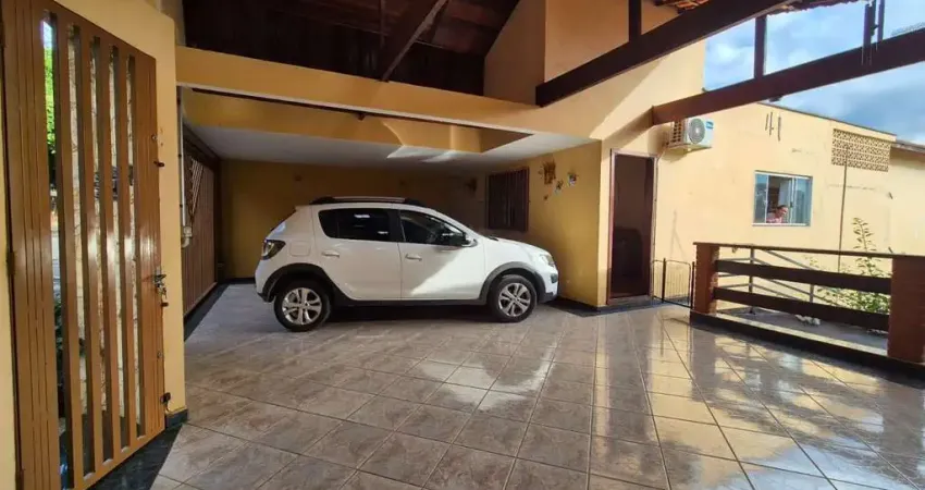 CASA À VENDA | 3 QUARTOS SENDO 1 SUÍTE | CHURRASQUEIRA | 3 VAGAS | JD. MORUMBI